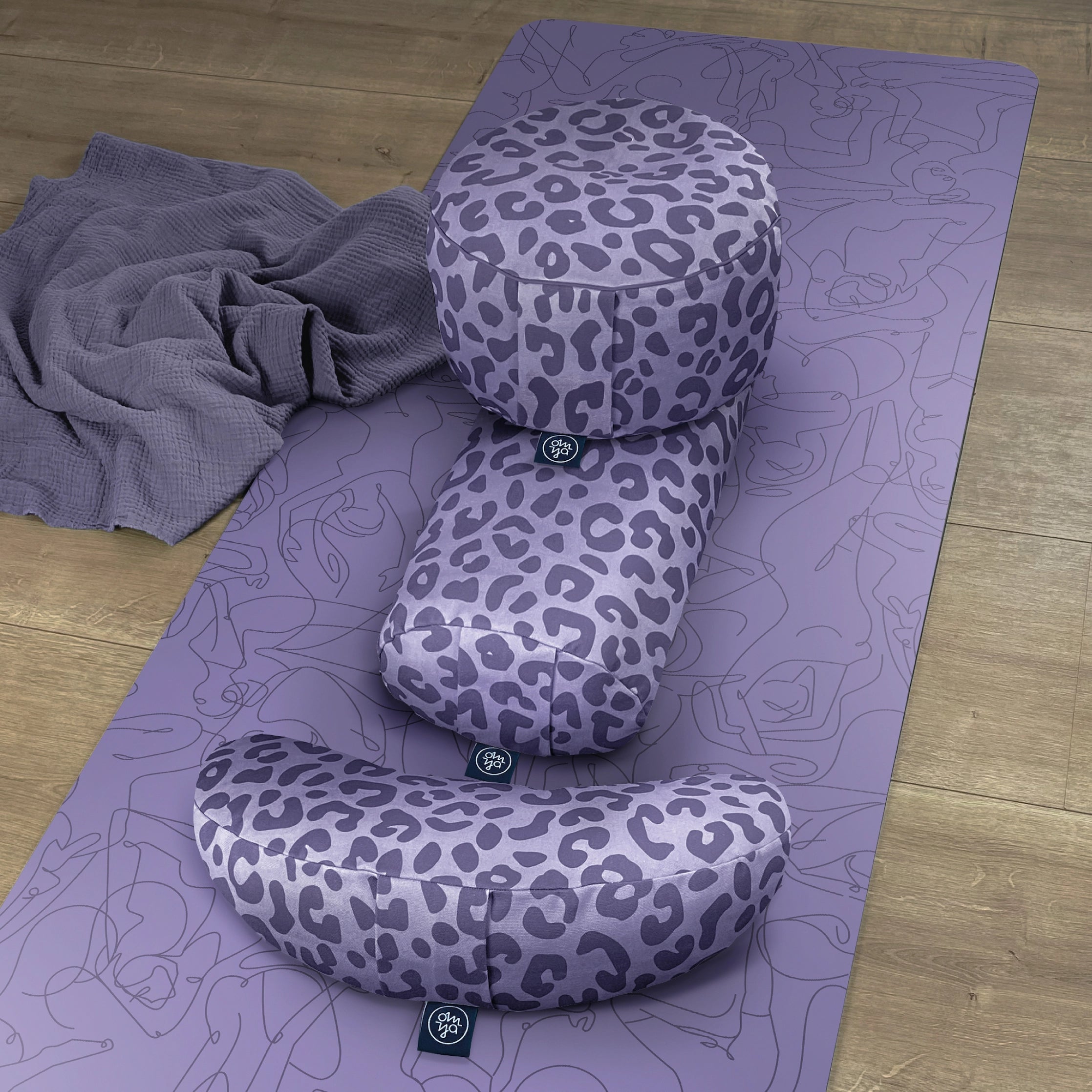 Design Yogakissen - Lavender Leo (B-Ware)