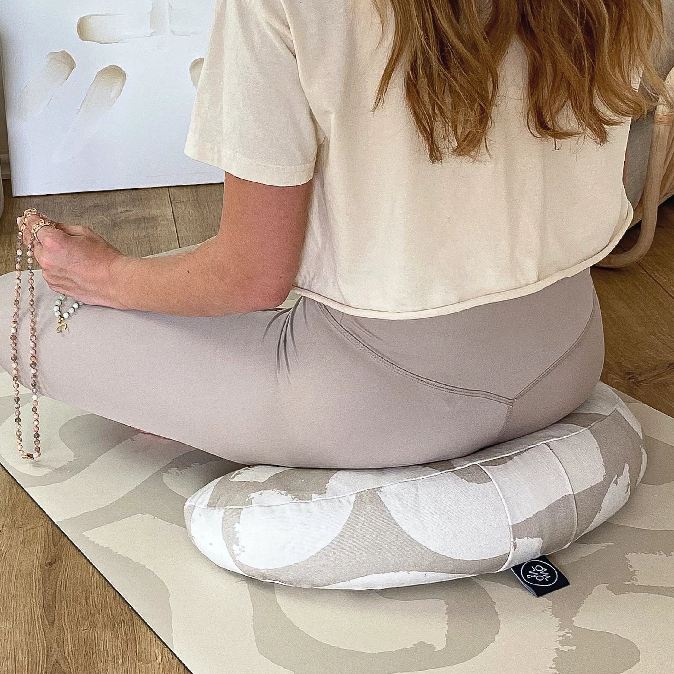 Design Yoga Halbmond Kissen - Art of Living
